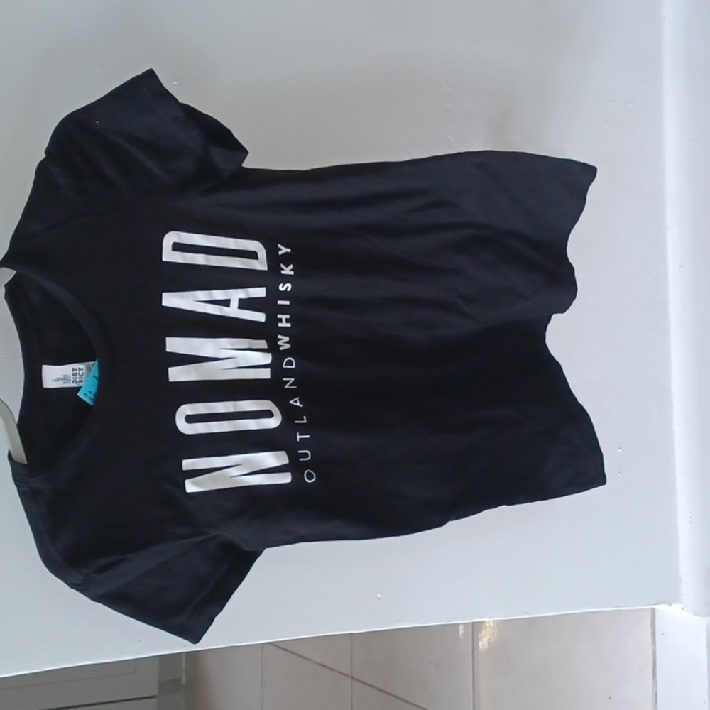 Nomad Outland Whiskey tee size medium
